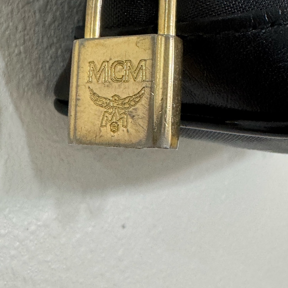 Authentic MCM Visetos Mini Tote handbag with padlock and keys - Picture 5 of 16